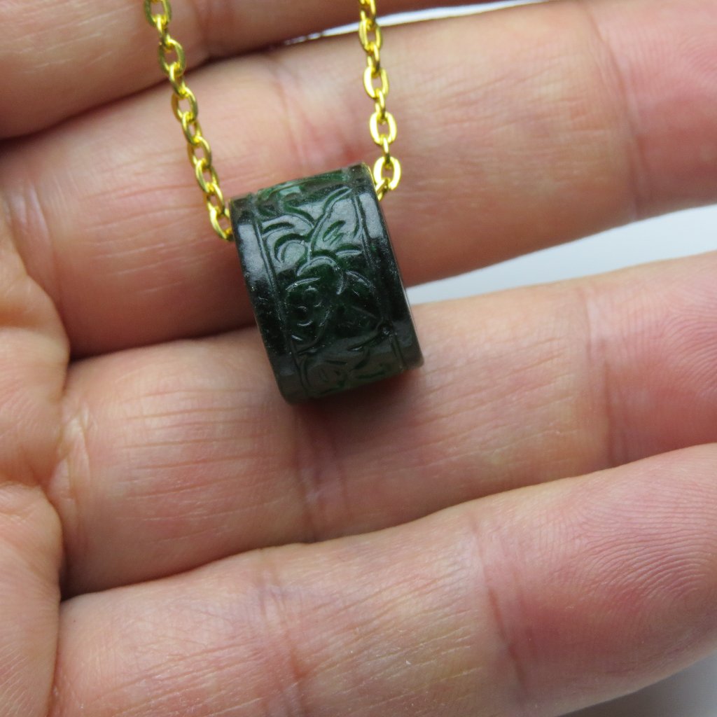 14k Jade Oval Barrel Carved Bead Chain Slide Pendant 72$